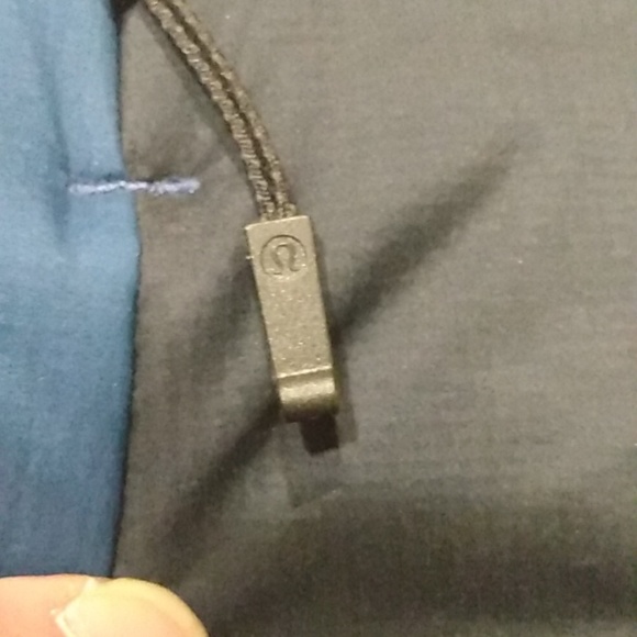 Lululemon winter insulated athletic unisex jacket size large - Picture 14 of 15